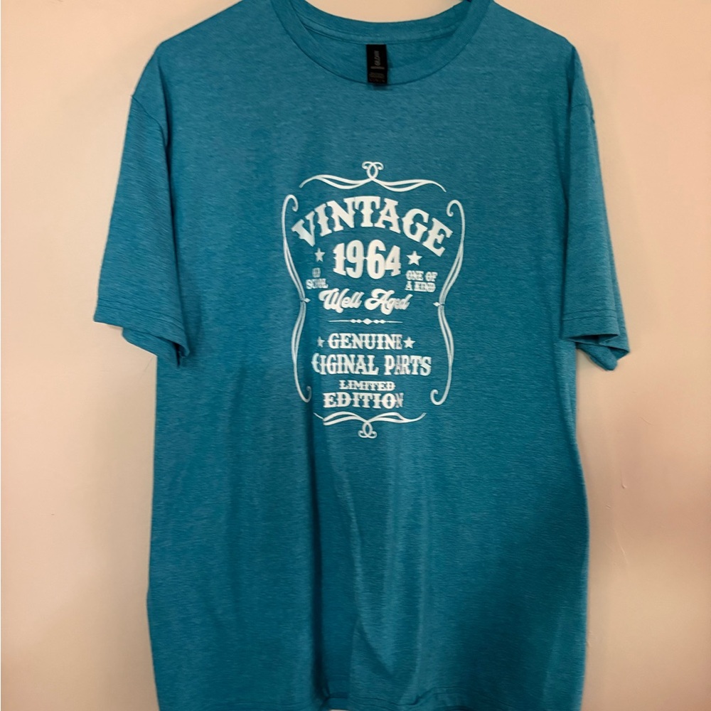 Gildan Blue Vintage Graphic Short Sleeve Tee Men’s